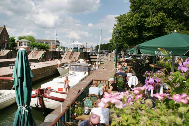 terras aan de vecht